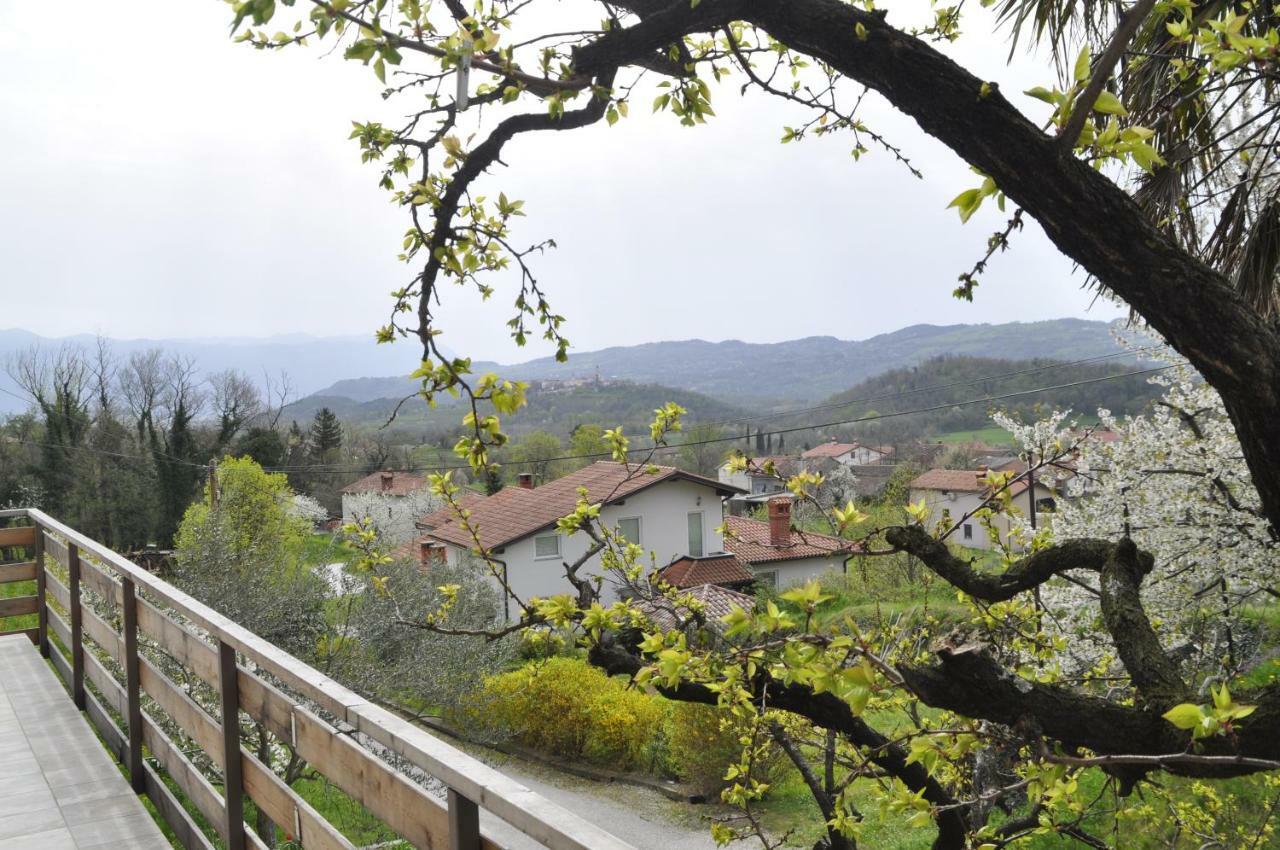 Apartma Bajci Ajdovščina エクステリア 写真